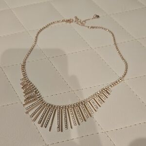 Elegant Gold Necklace with Crystal Accents